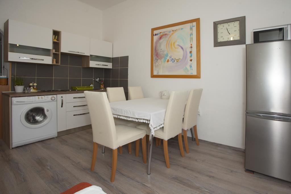 Apartment Kavado *