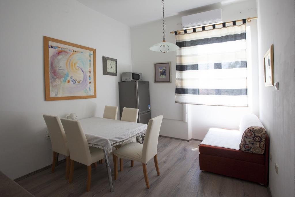 Apartment Kavado *