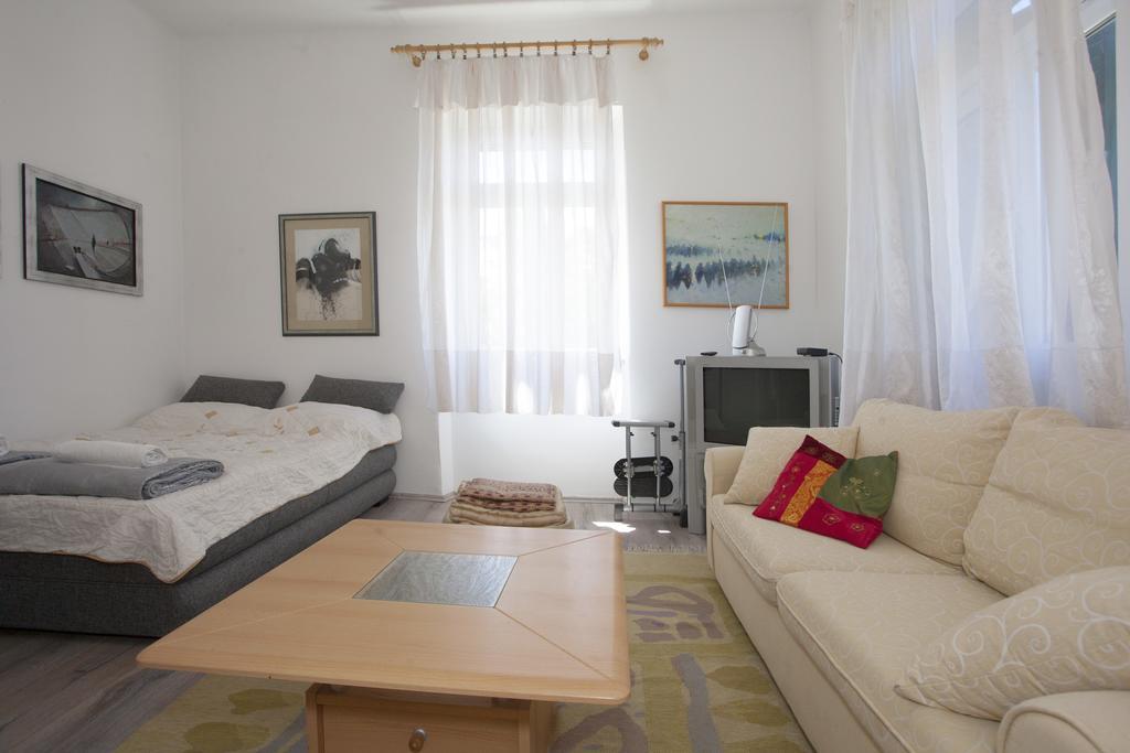 Apartment Kavado *