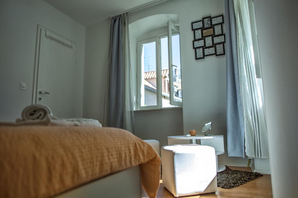 Apartment West *