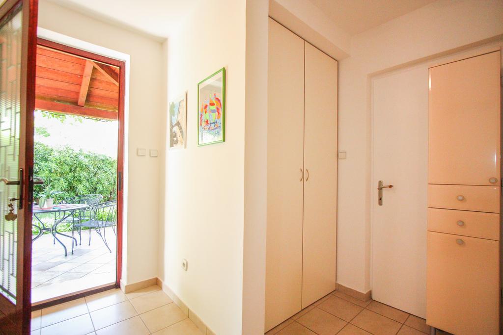 Apartment Studio Eden *