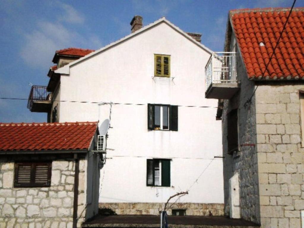 Rokova Apartment