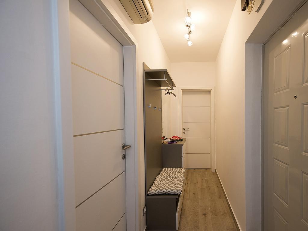 Apartment Bal *