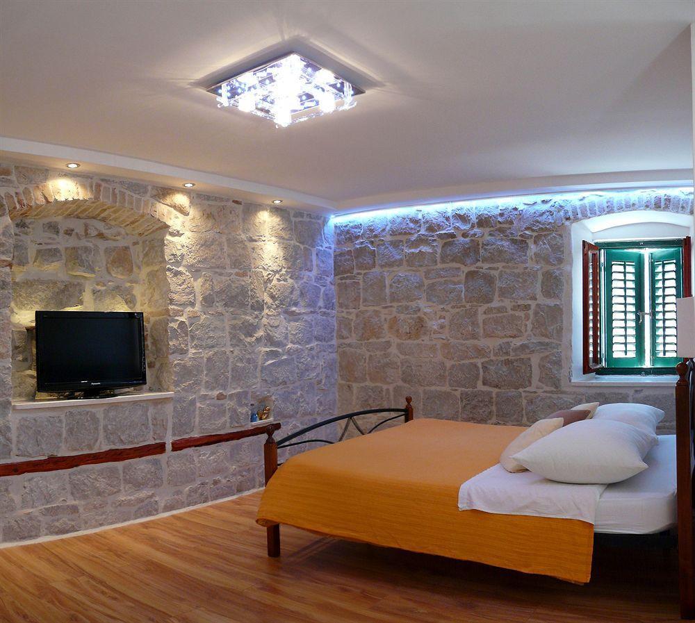 Guest house House Sandra 3*