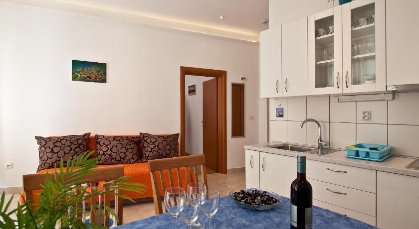 Val Apartments
