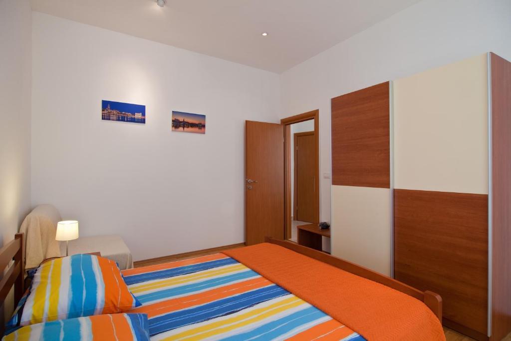 Val Apartments Apartment Split