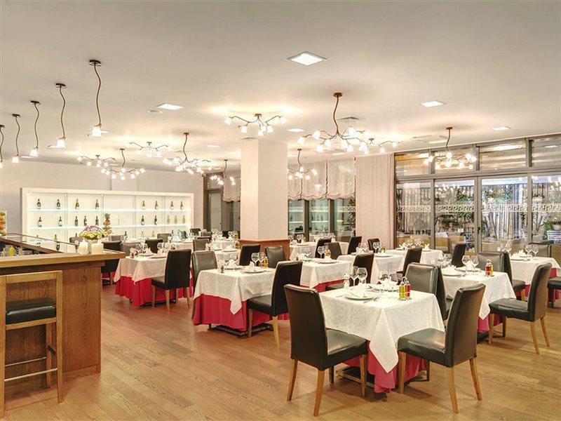 Hotel Dioklecijan & 4*