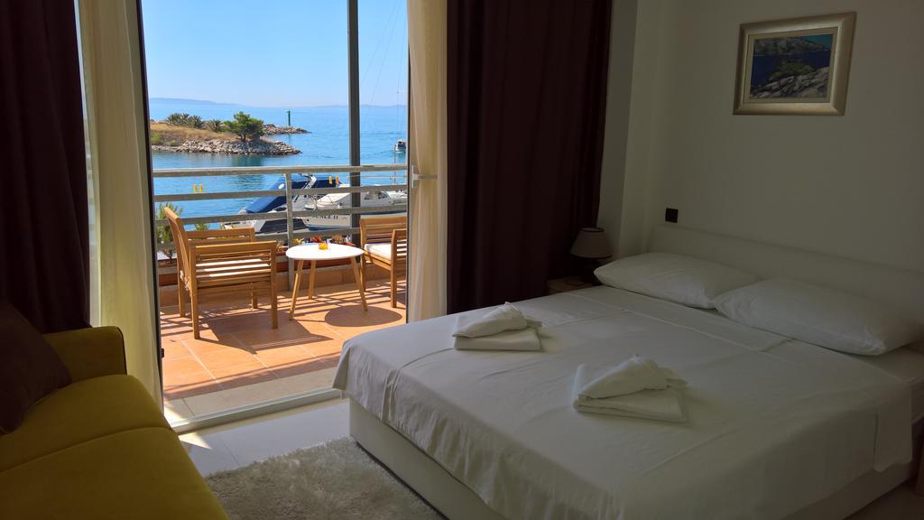Marina Bay Zenta Luxury 4* 4*
