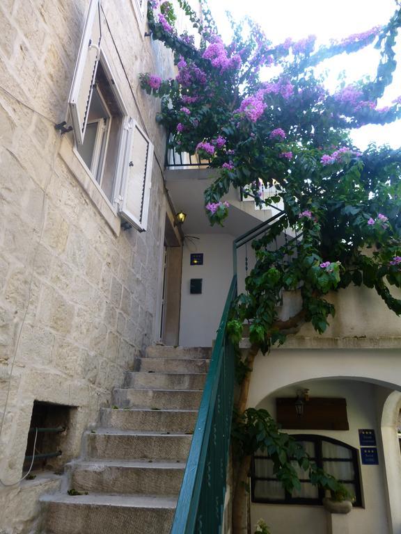Elena Apartment