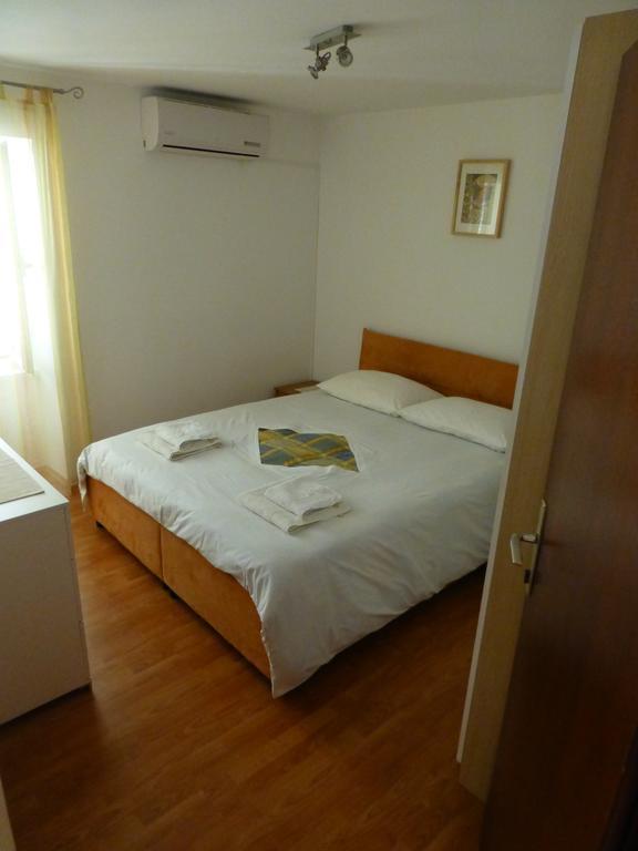 Elena Apartment