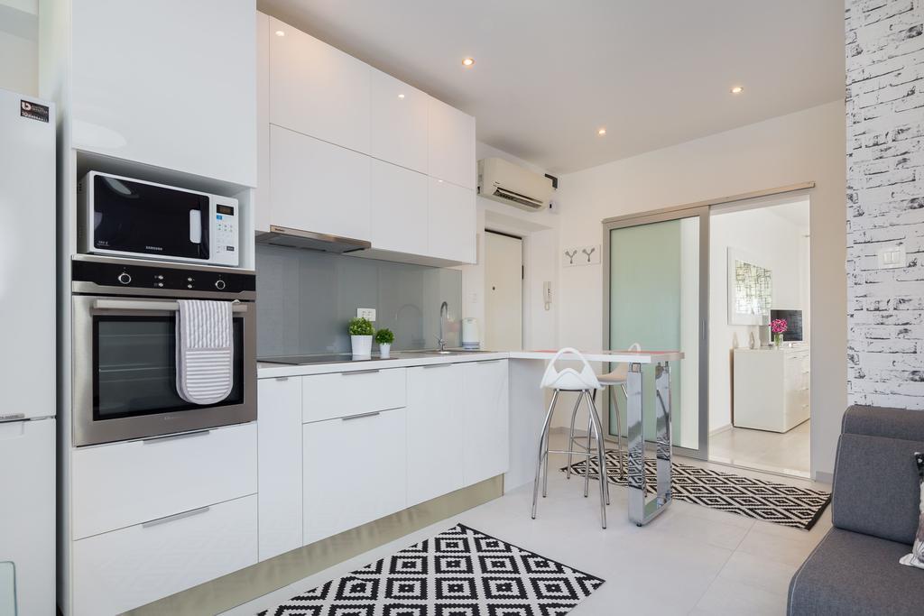 Old City Luxury Iris Apartment *