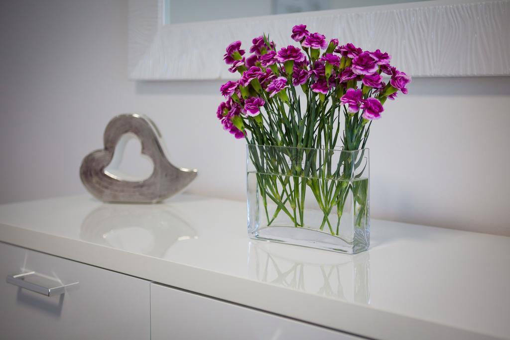 Old City Luxury Iris