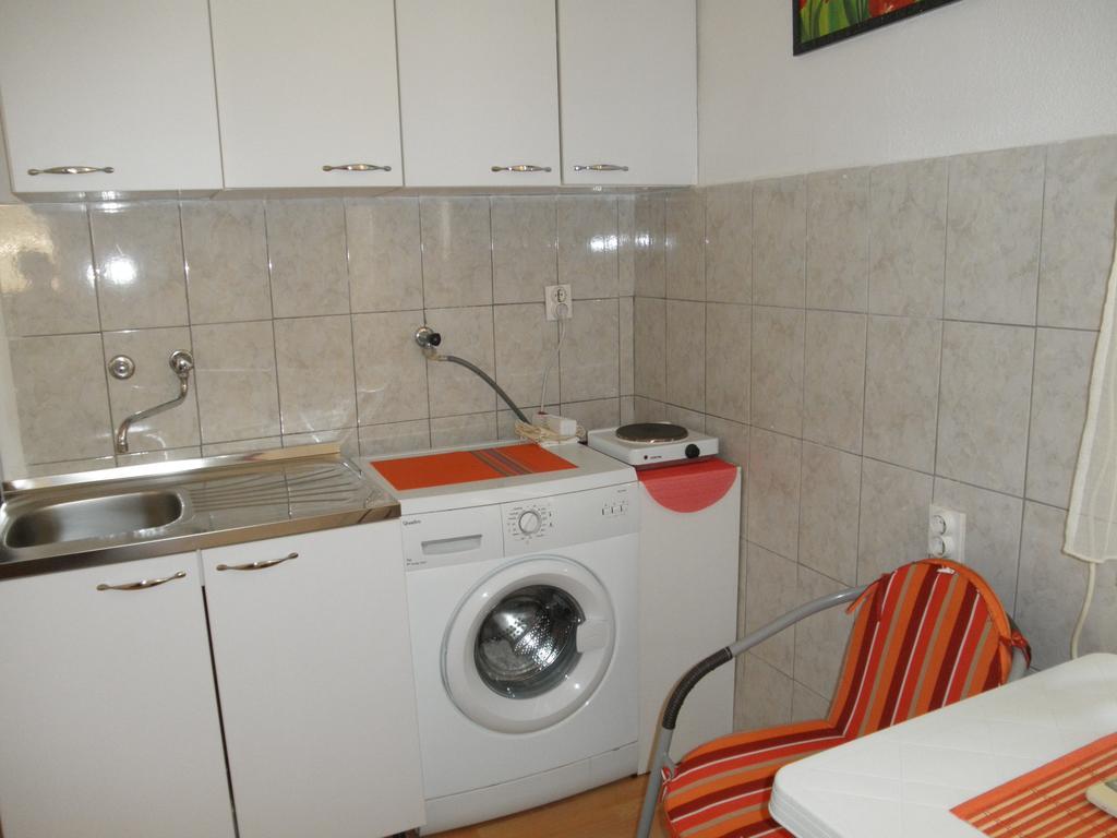 Apartman Dino *