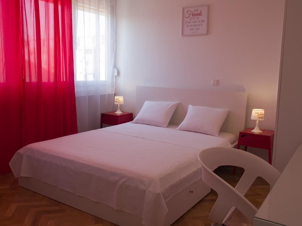 Apartment Zvone *