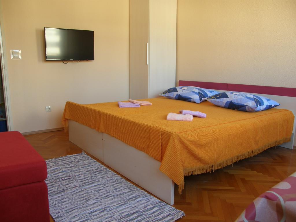 Neva Apartment *