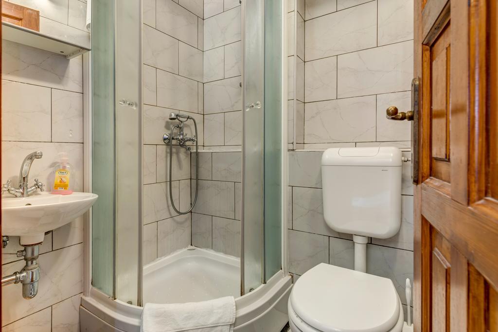 Guest house F 3*