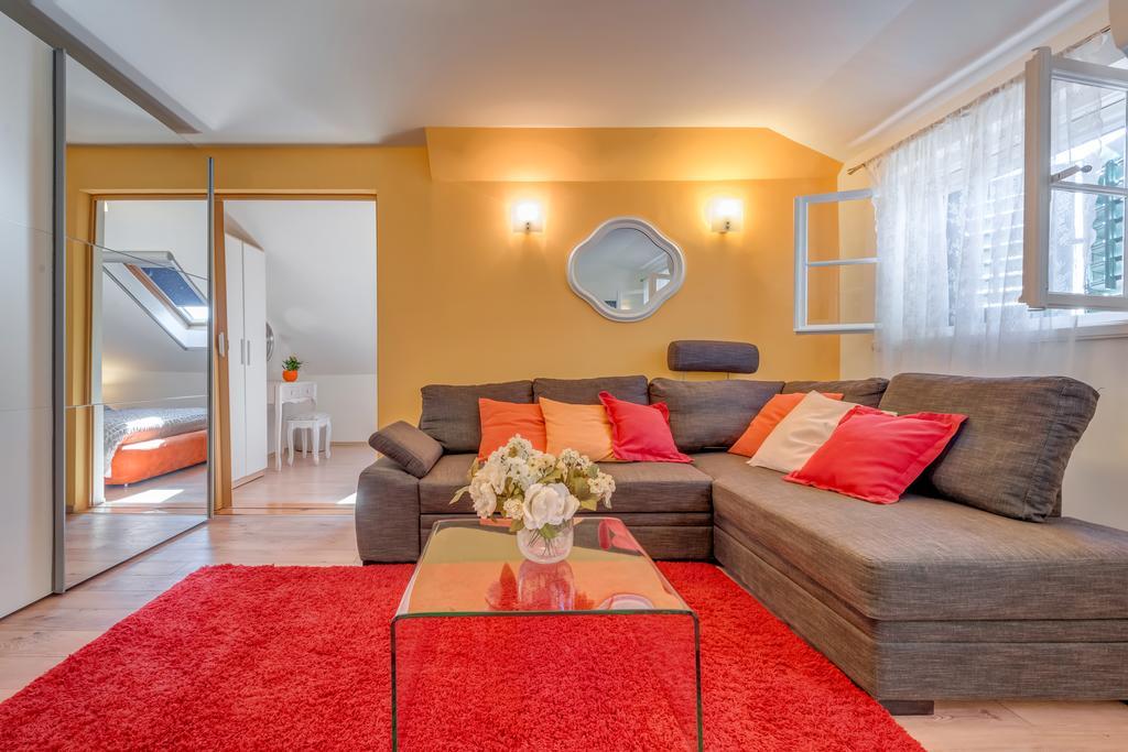 Apartment Bacvice Holiday With Free Parking Split