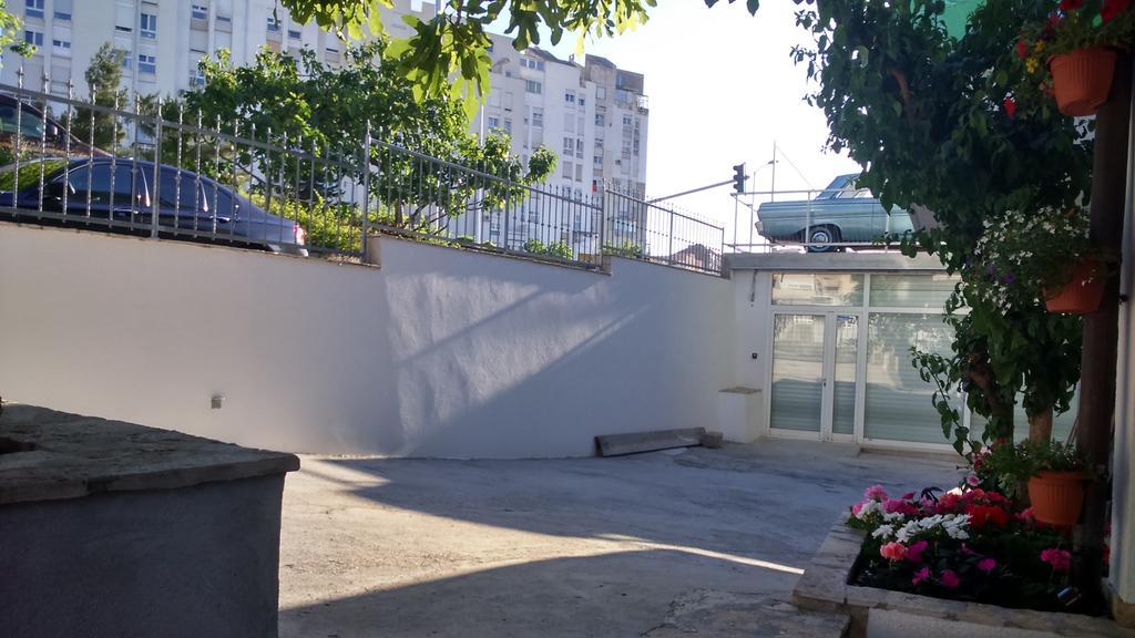 Swiss Holiday Apartman *