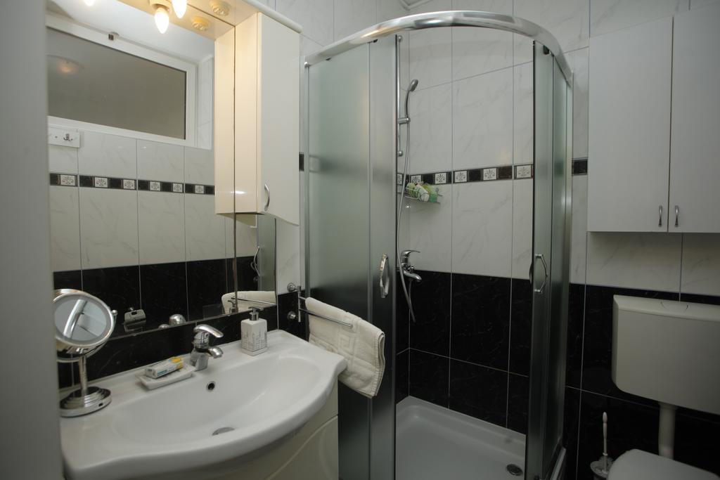 Iva Apartment