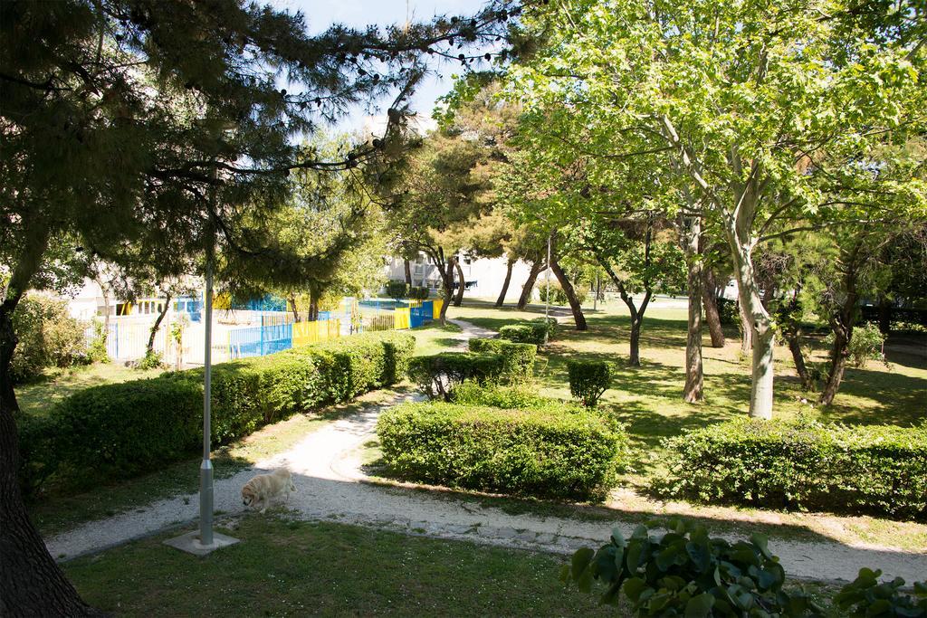Relax Split