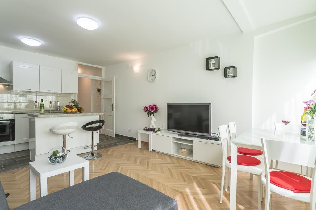 Apartman Apartment Petro Oldtown *