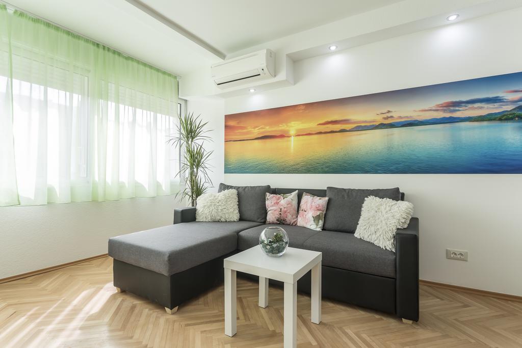 Apartment Petro Oldtown *
