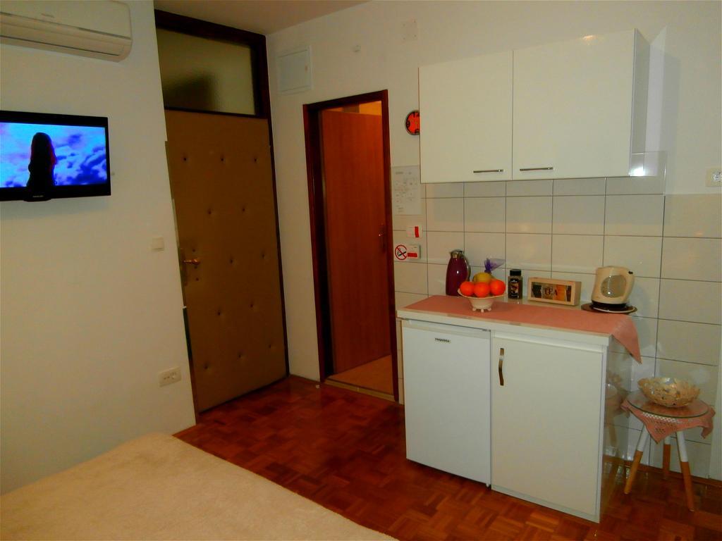 Cordis Apartment