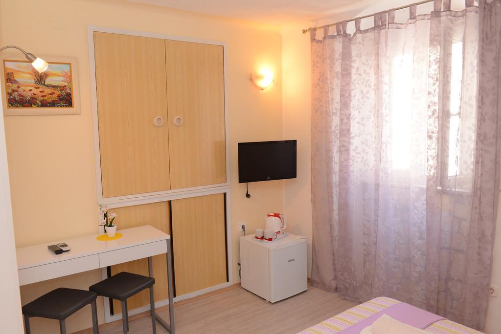 Private In The Center Of Guest house *