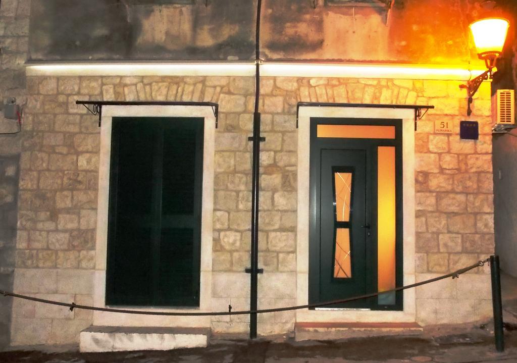 1 Apartment