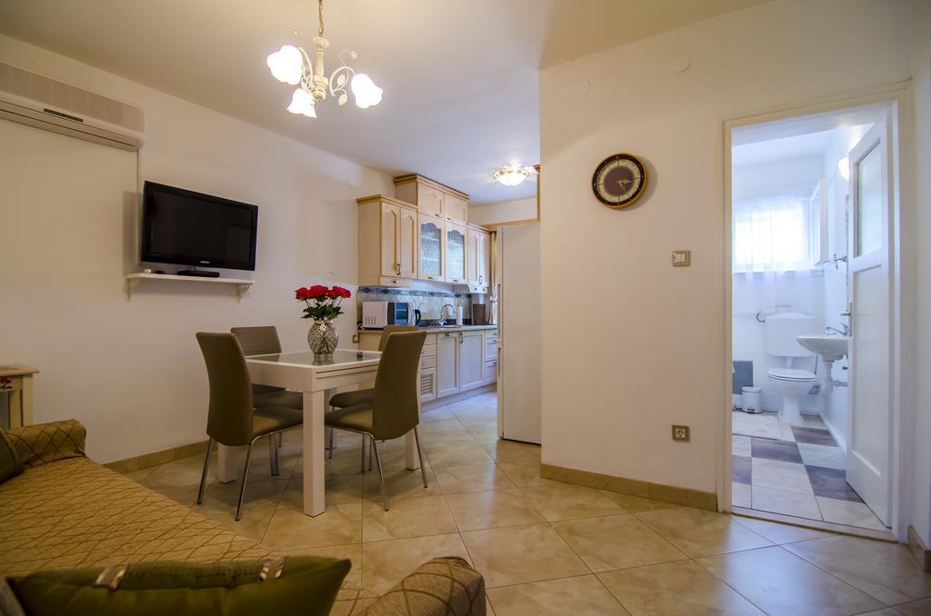 Turkish Tower Apartment *