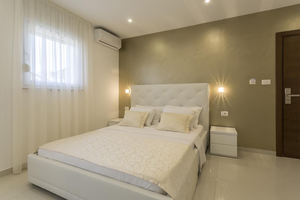 Apartment Holiday & Split
