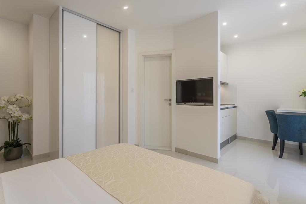 Apartment Holiday &