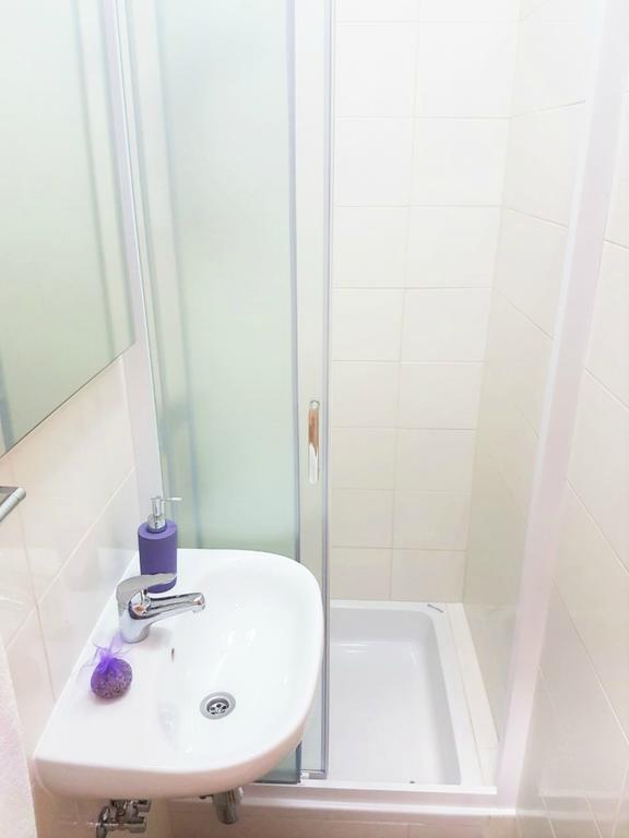 Ivana With Private Bathroom - Center Of Gasthof