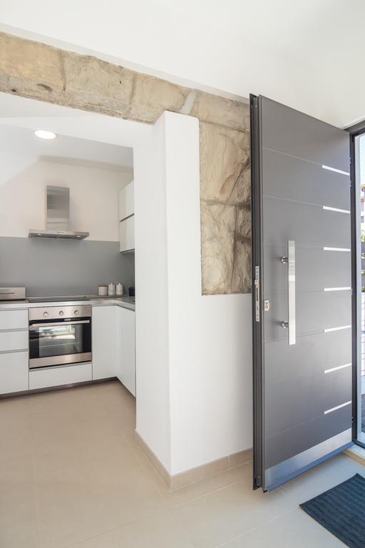 Aspalathos - With Free Parking, Near The Beach, A Few Minutes' Walking Distance To The Unesco Palace