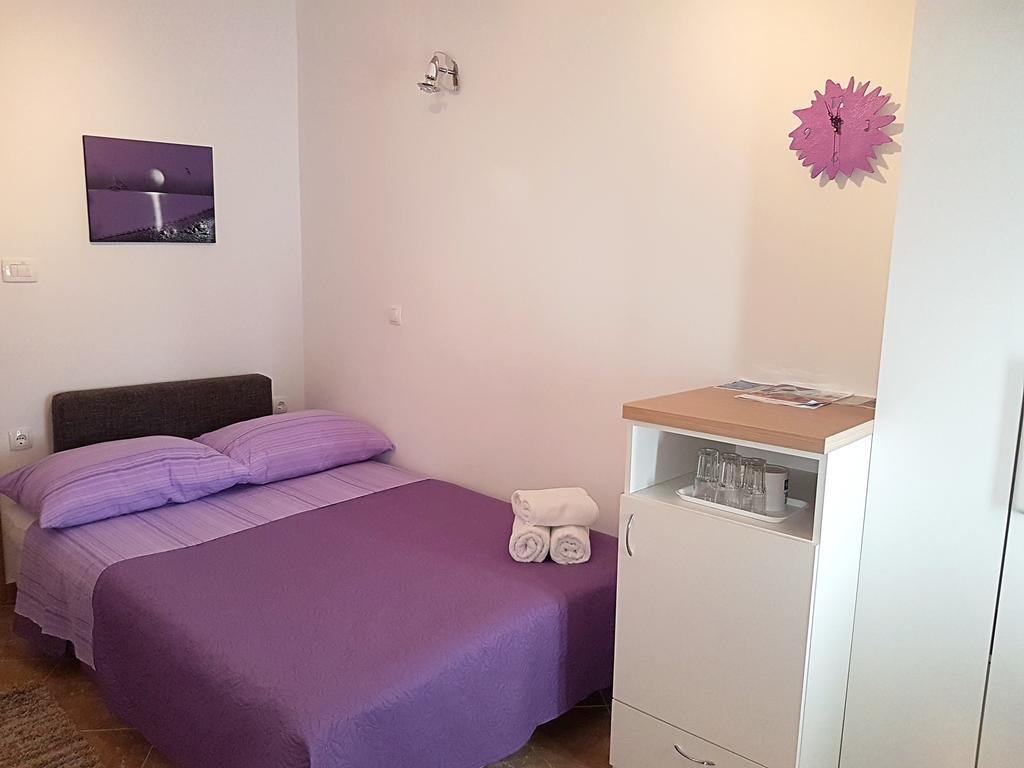 Ivana With Private Bathroom - Center Of Gasthof *
