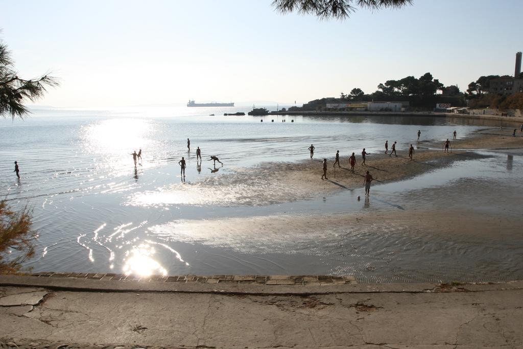 Apartment Veli Varos Split