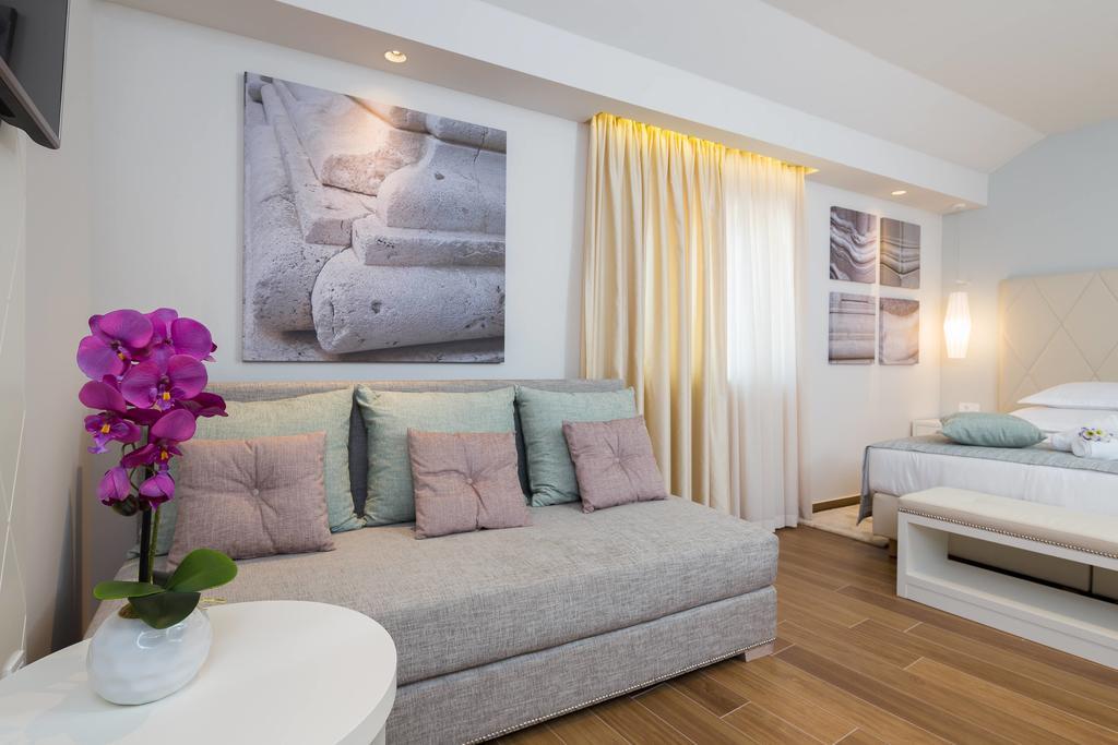 Balatura The Fine Bed & Breakfast 4*