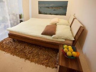 Veli Varos Apartment *
