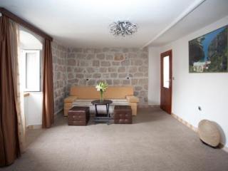 Apartment Veli Varos Split