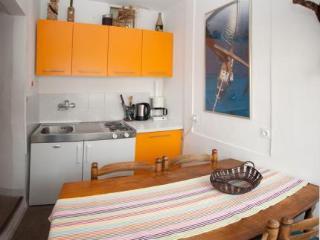 Apartment Veli Varos Split