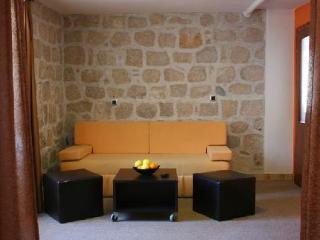 Veli Varos Apartment Split