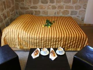Veli Varos Apartment Split