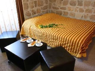 Veli Varos Apartment
