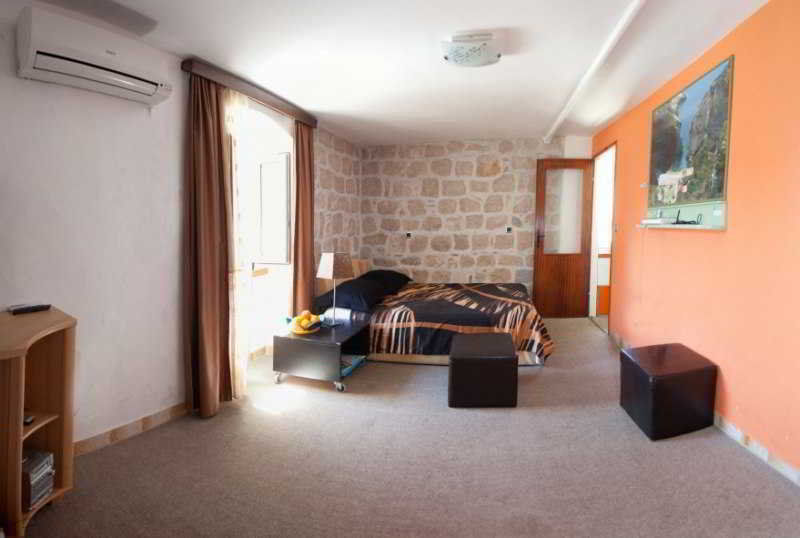 Veli Varos Apartment