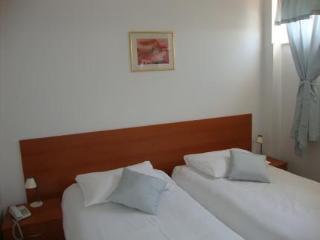 Dujam Hotel 3*