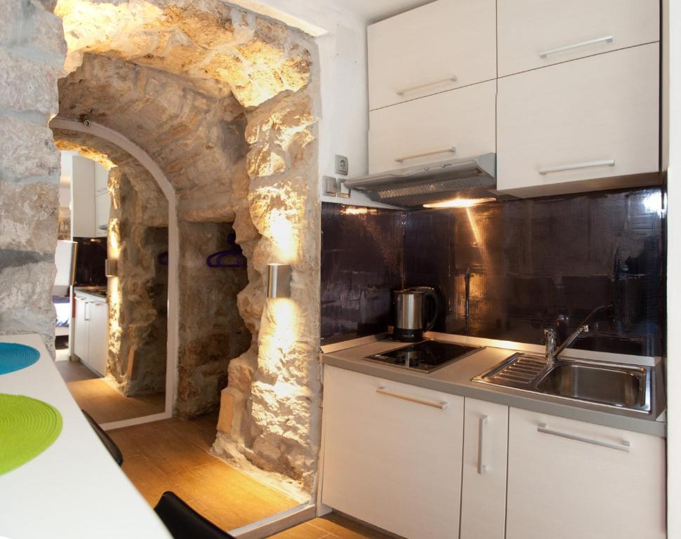 Veli Varos Apartment