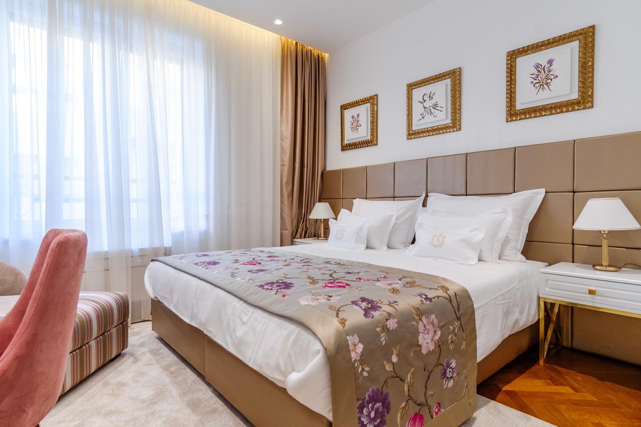 Acomodação com café da manhã  Ann Luxury Split