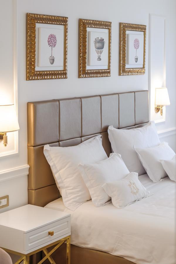 Ann Luxury