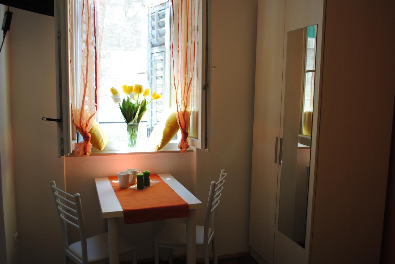 Optimist Split/city Center Apartman *