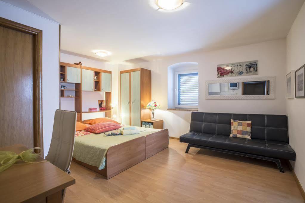 Apartment Center